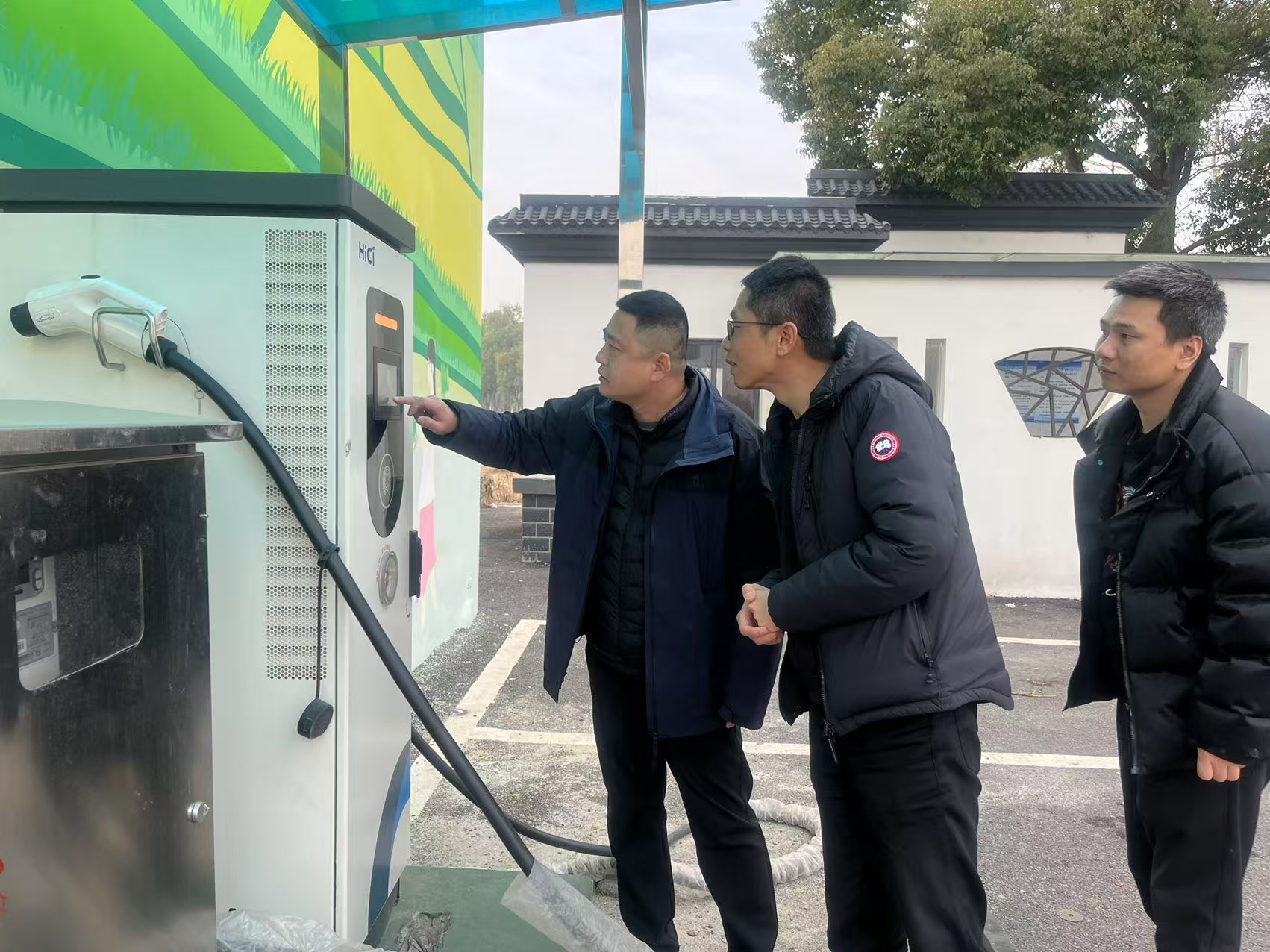 筑牢安全防線，確保充電無憂 城運(yùn)公司開展節(jié)前安全檢查